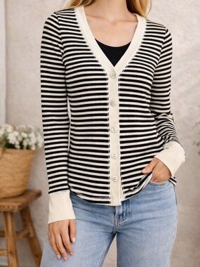 Black & White Striped Ribbed Cardigan | Button Front | Size Small?
